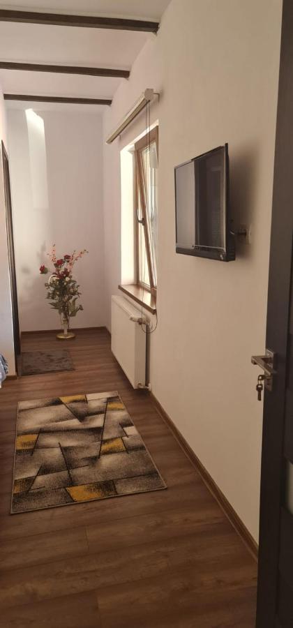 La Ovi Hotel Făgăraş Exterior foto